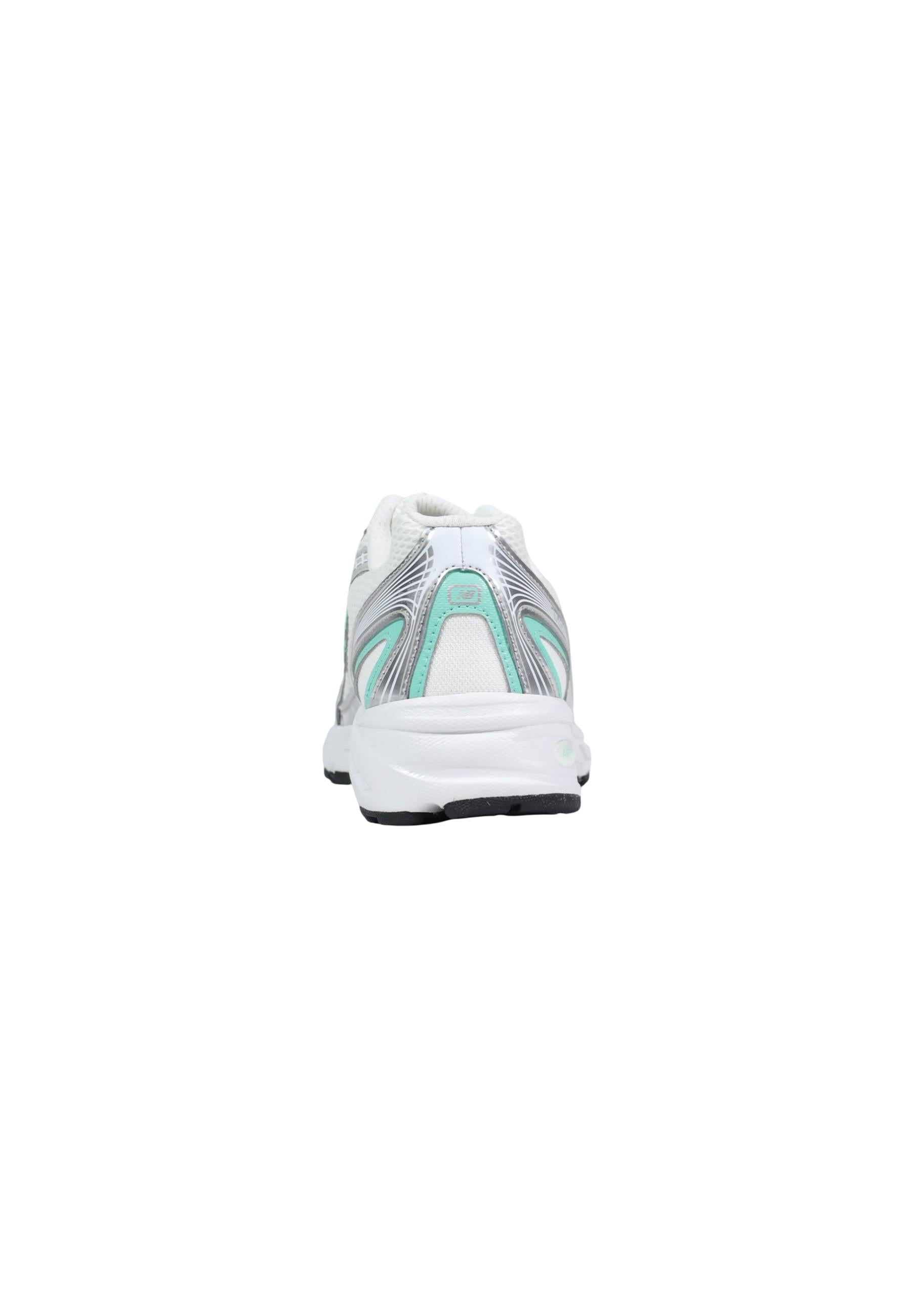 New Balance Femme Baskets