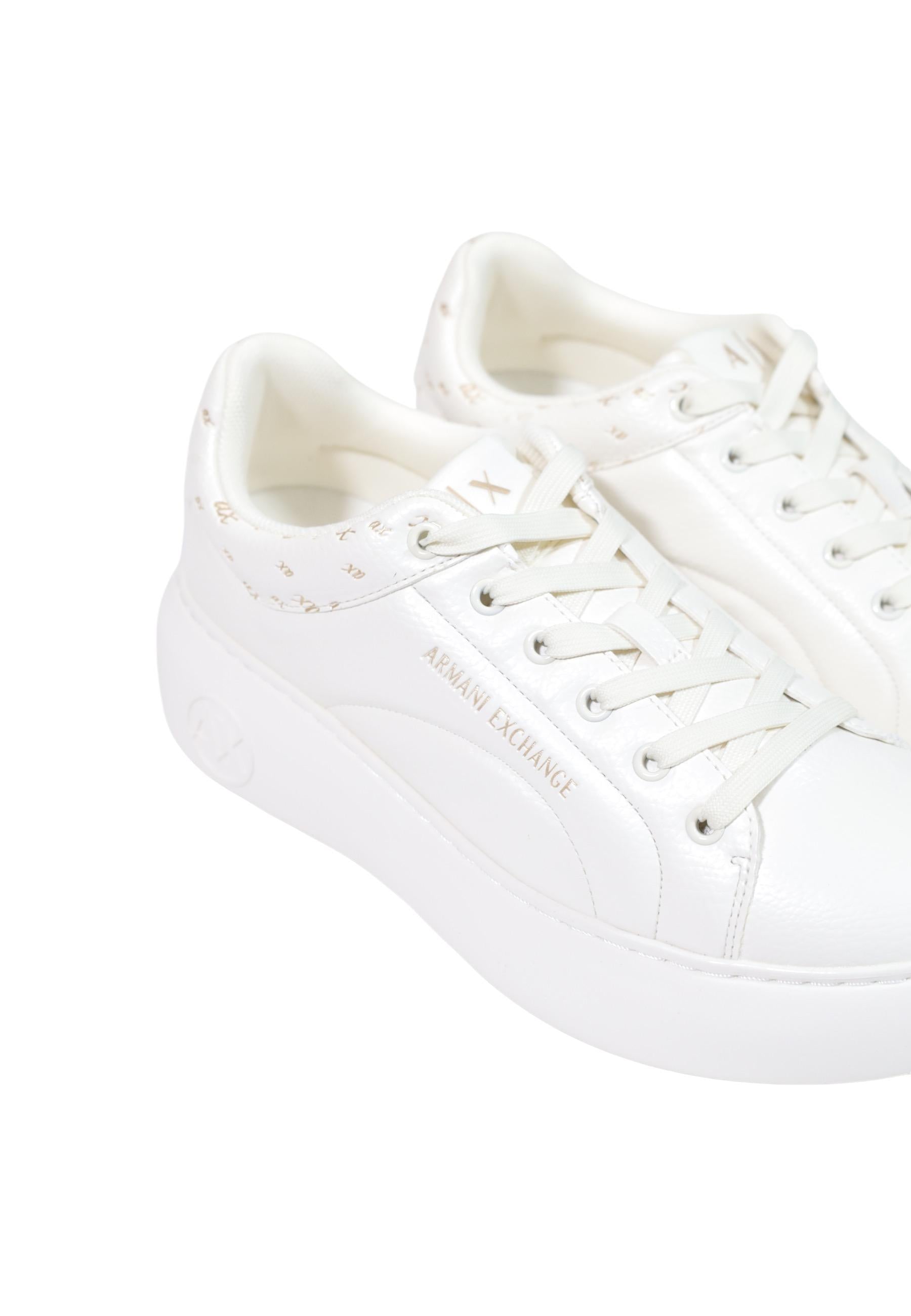 Armani Exchange Baskets femme — white