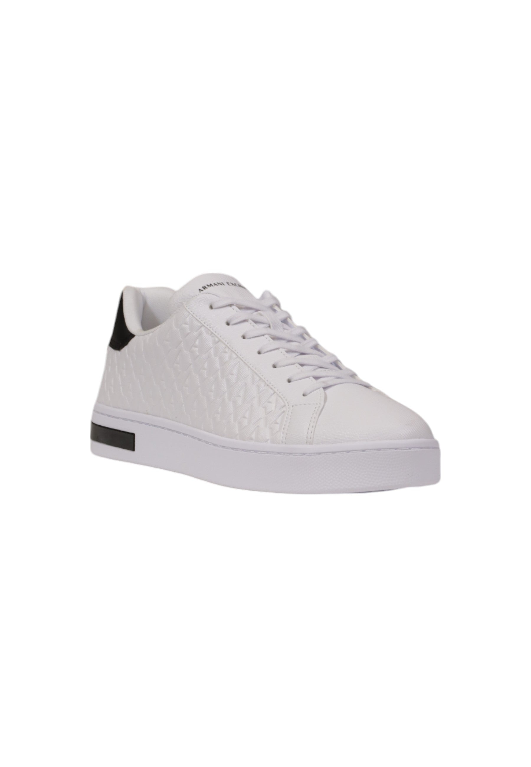 Armani Exchange Baskets homme — white