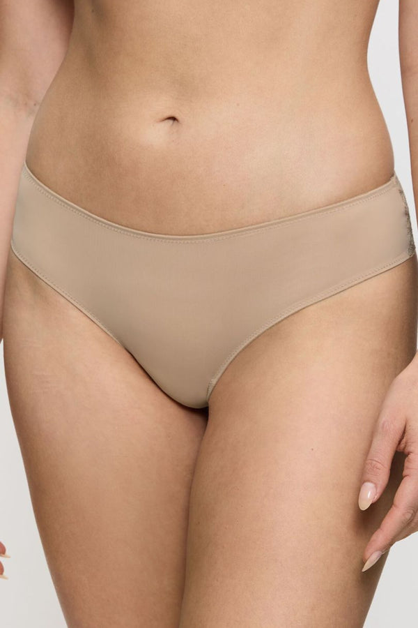 String femme Triumph Strings Strings — beige