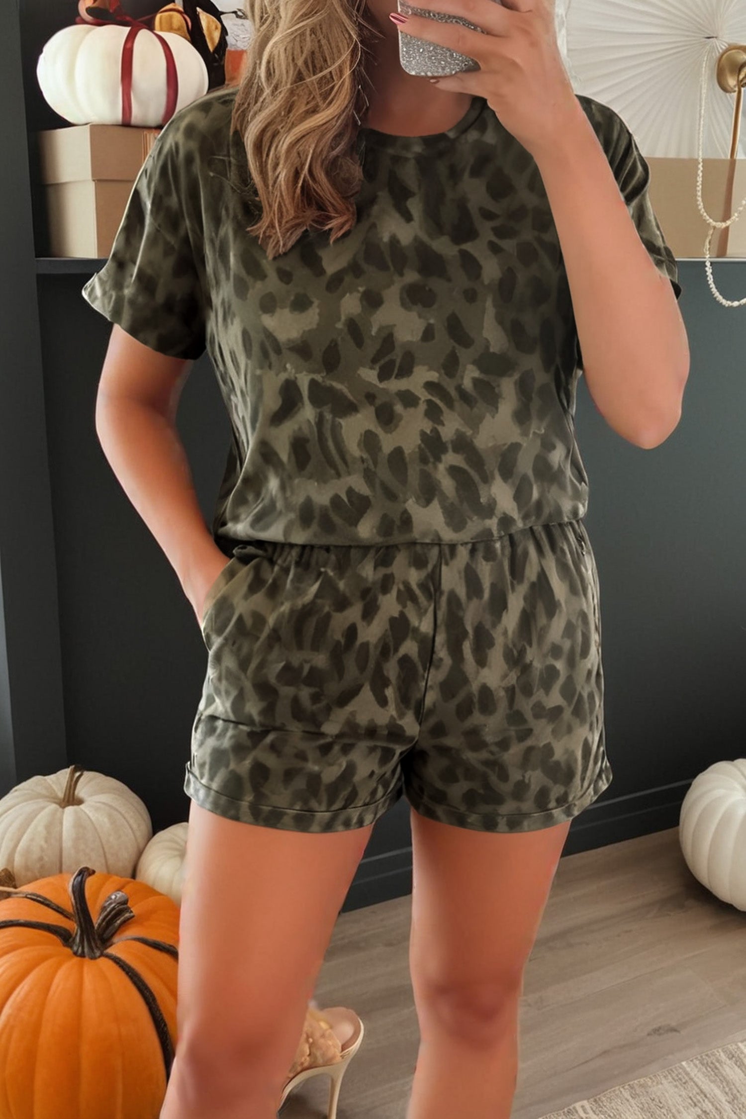 Short femme léopard, col rond — marron