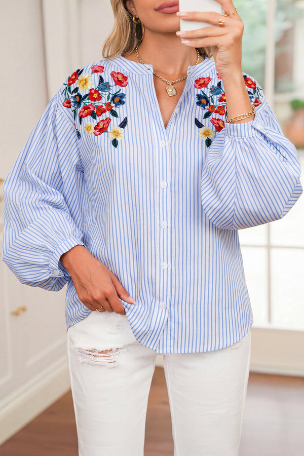 Chemise femme broderie florale, rayé — bleu ciel