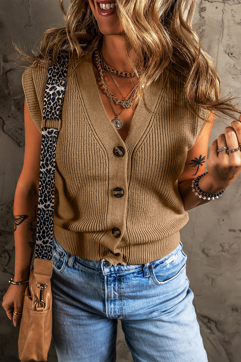 Pull femme boutonnée, col V