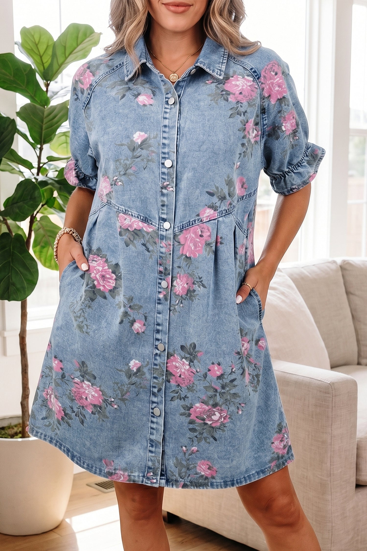 Robe femme floral, boutonnée, manches courtes, denim — bleu ciel
