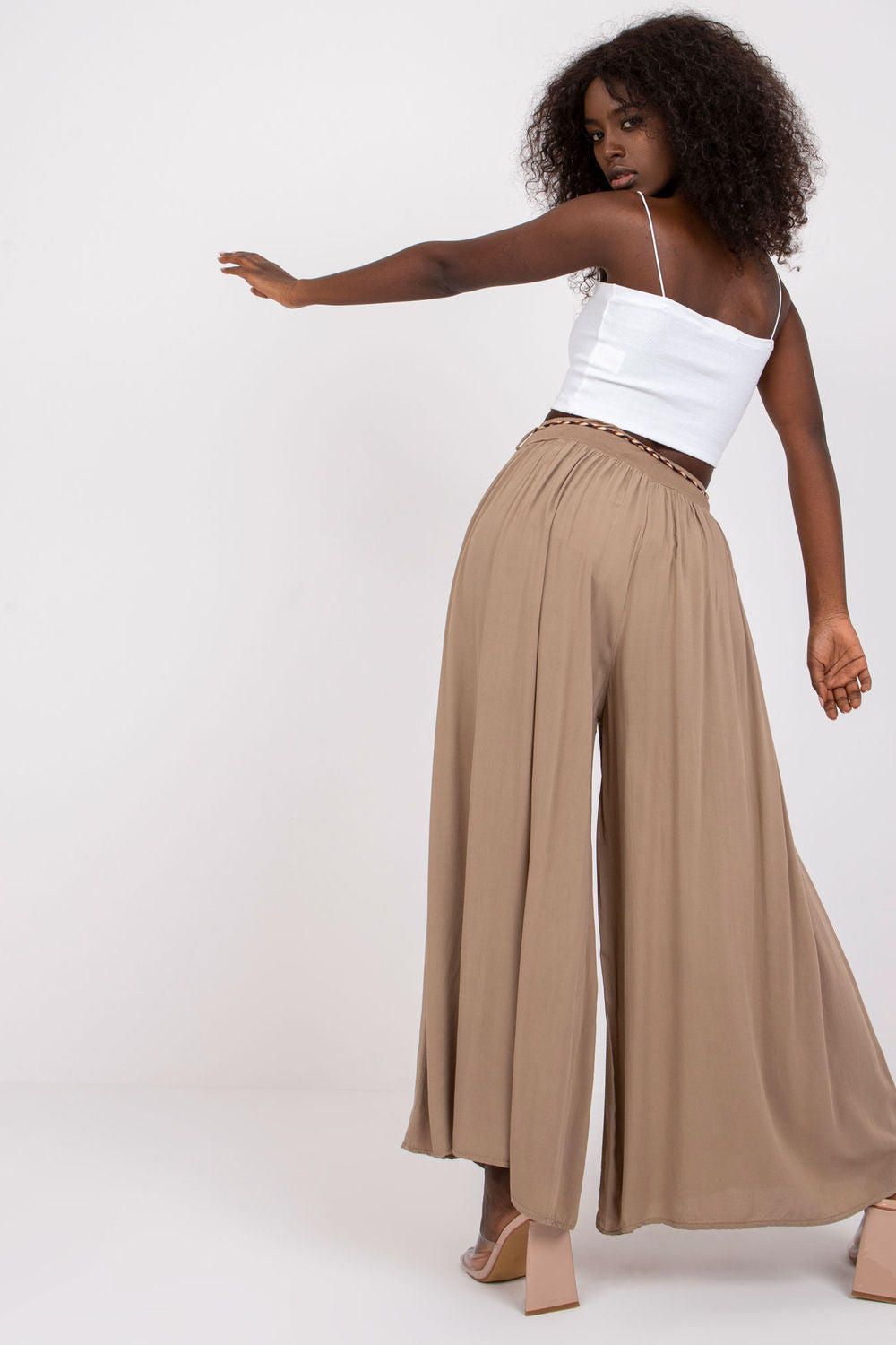 Chaussures à talons femme Och Bella Pantalon Pantalon — beige