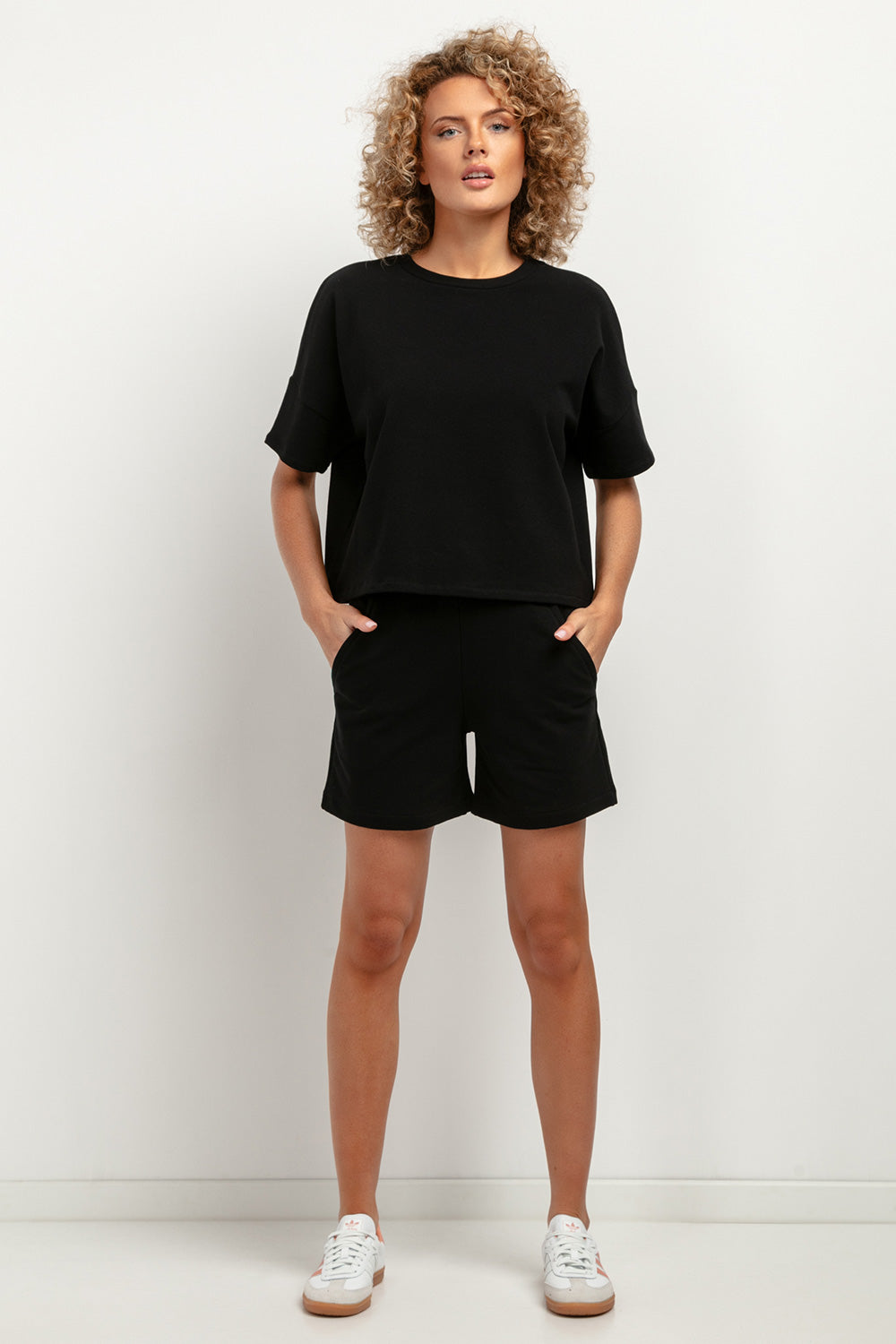 Chaussures à talons femme Tessita Shorts Shorts — noir