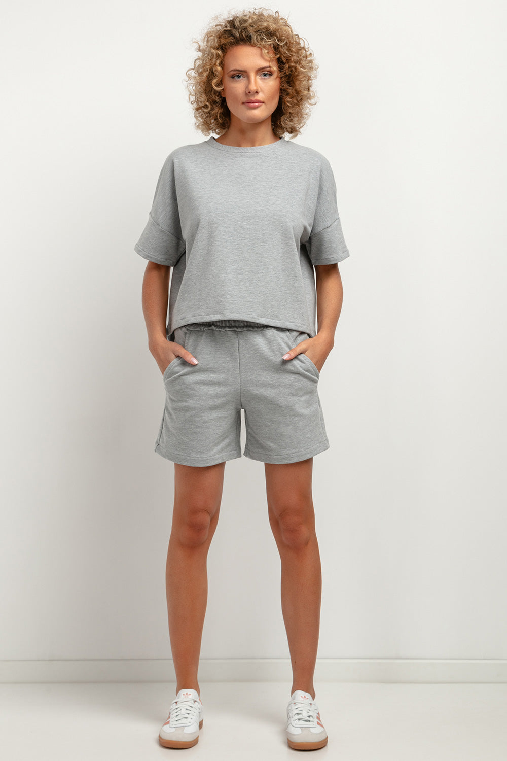 Chaussures à talons femme Tessita Shorts Shorts — gris