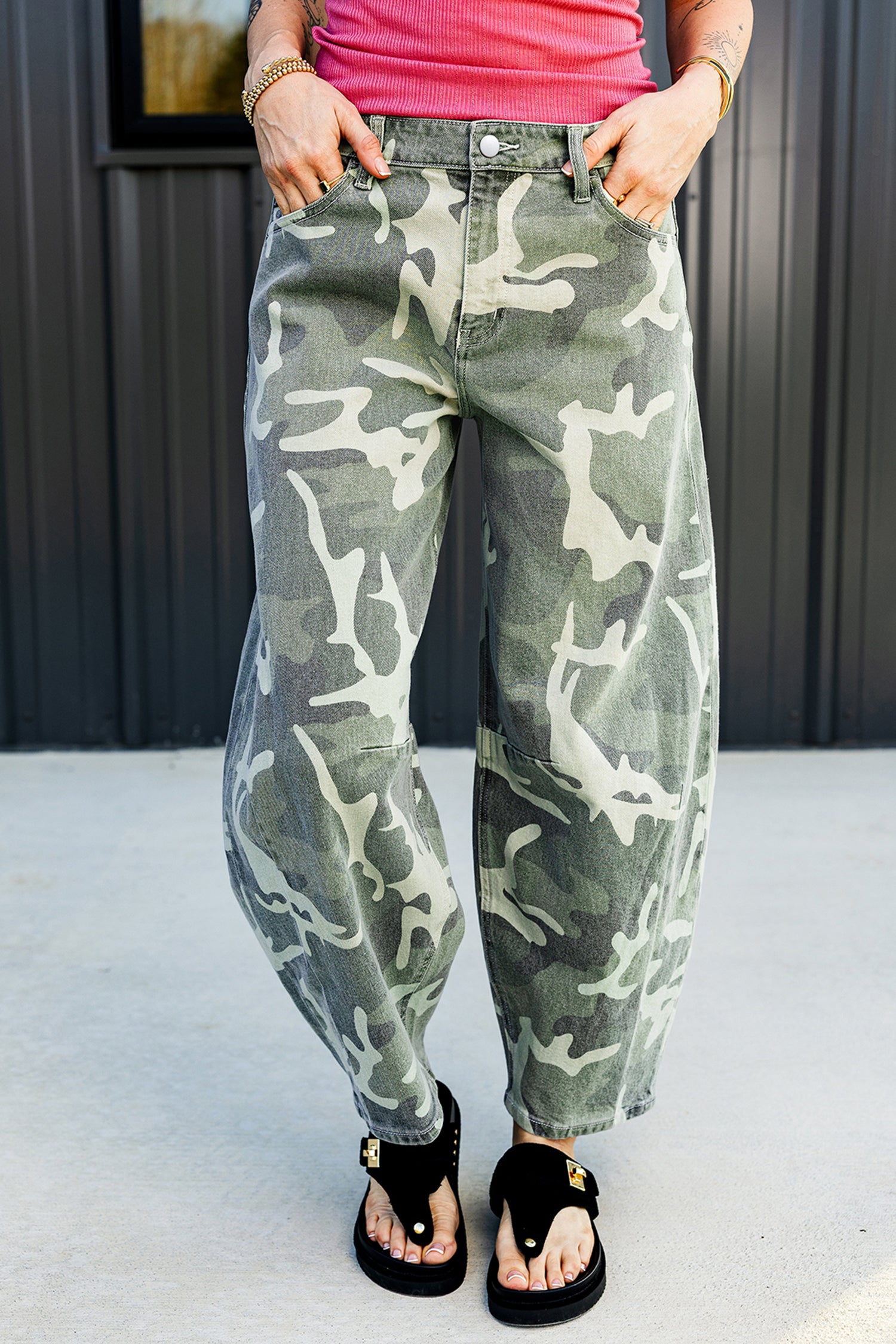 Jean femme camouflage, boutonnée — vert
