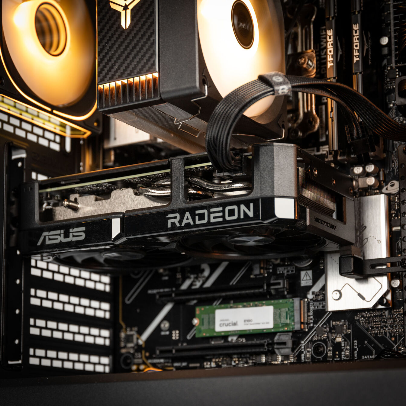 KingForge Gaming-PC argent, AMD Ryzen 5 9500F, RX 9060 XT 16GB, Phanteks Eclipse G370A – Fertig-PC avec Windows - King Mod Systems - vue 8
