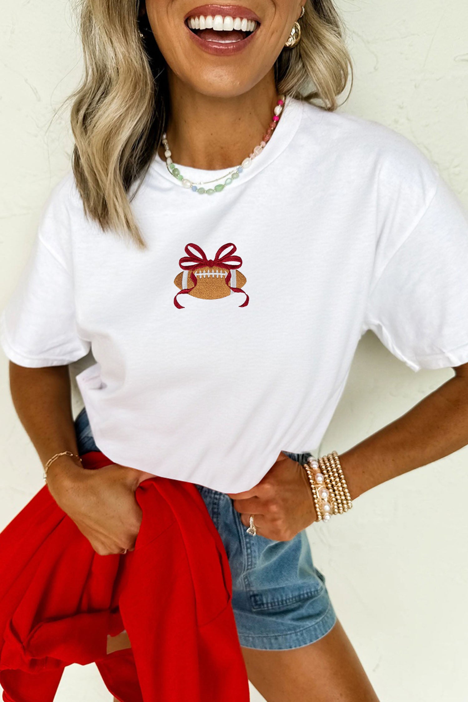 T-shirt femme brodé, graphique, casual — blanc