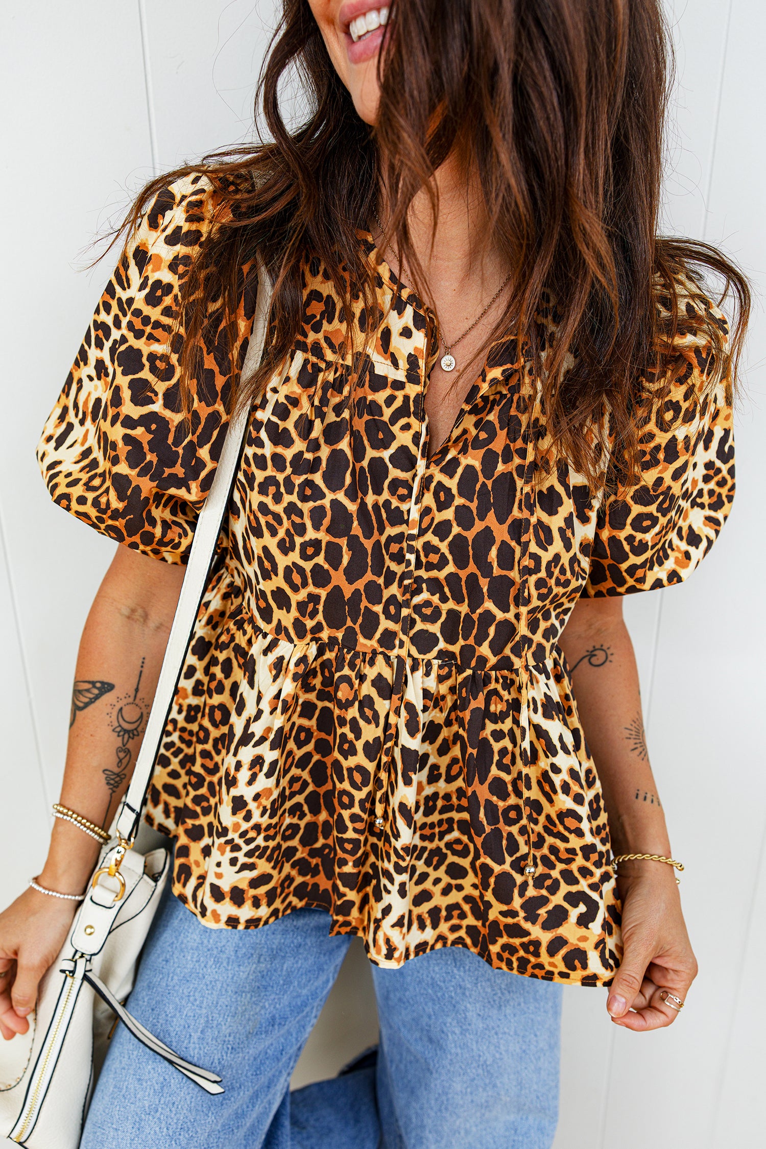 Short femme léopard, manches bouffantes