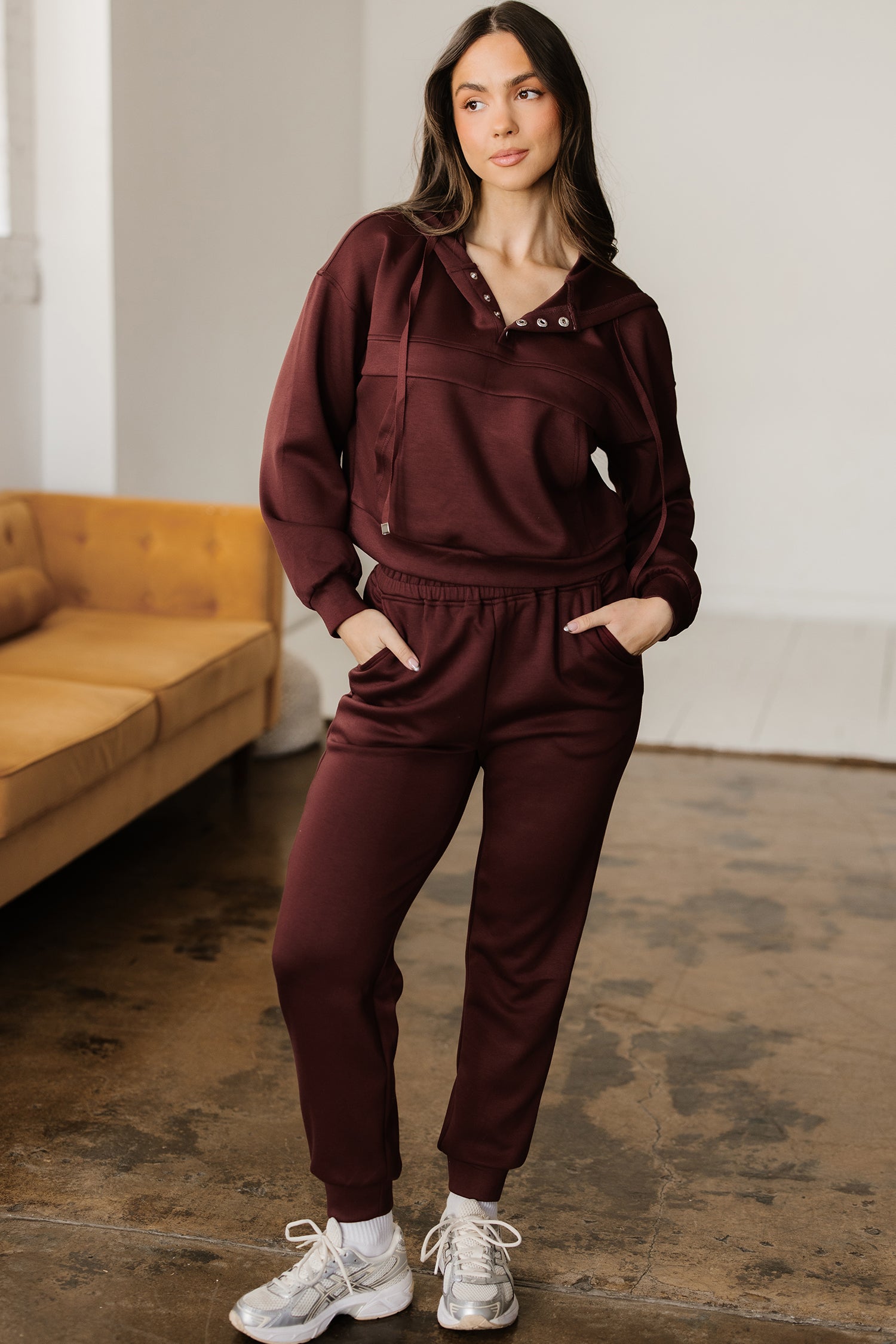 Chicory Coffee Button Drawstring Cropped Hoodie Jogger 2pcs Set femme