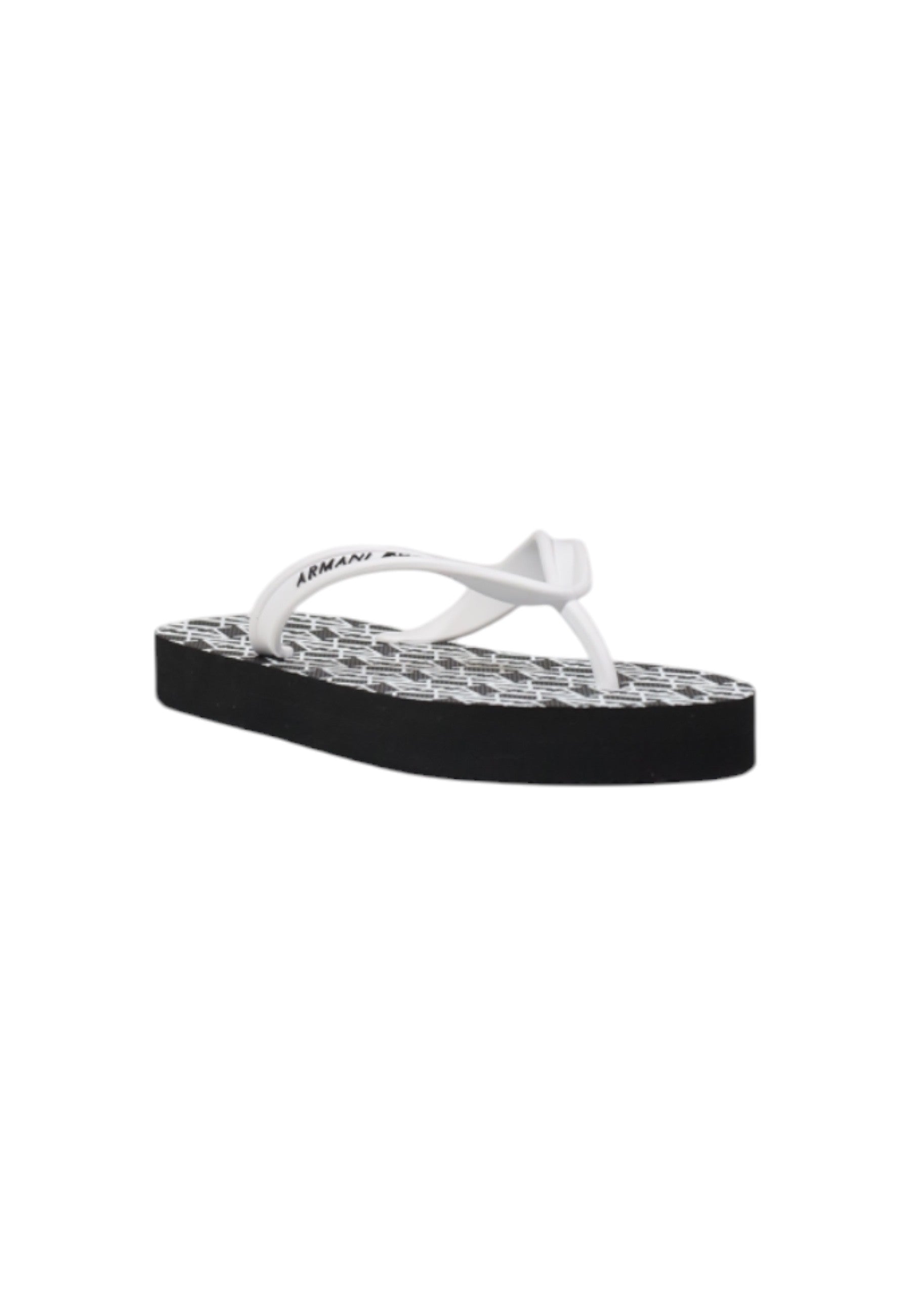 Armani Exchange Chaussures femme Tongs — black