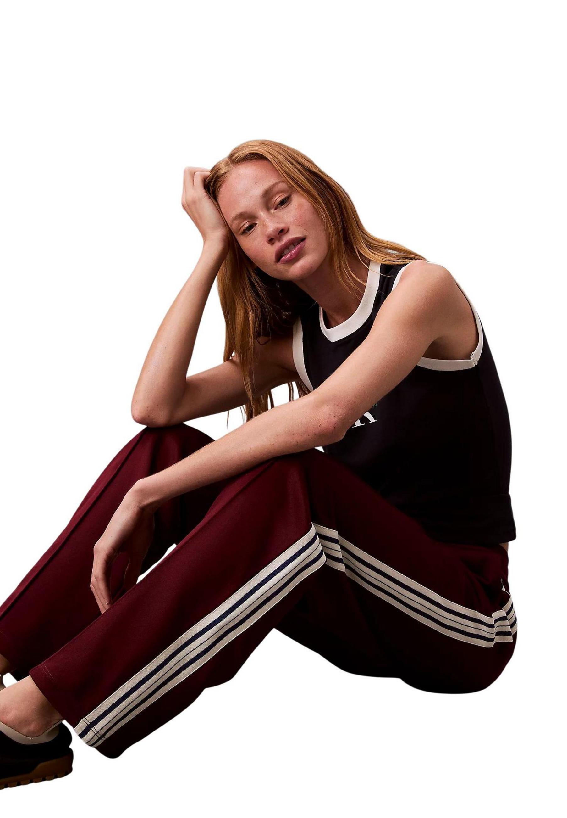 Calvin Klein Jeans Pantalon femme Pantalons — bordeaux