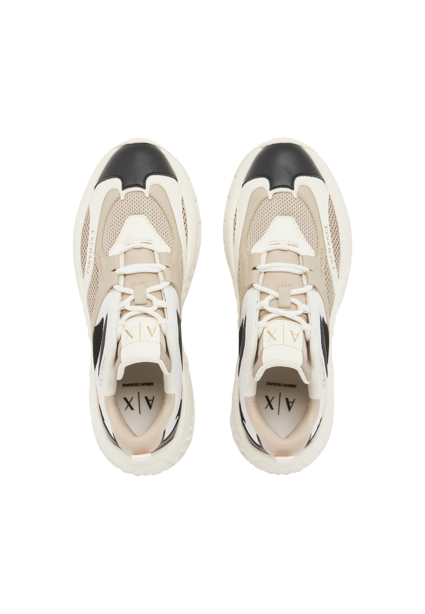 Armani Exchange Baskets femme — beige