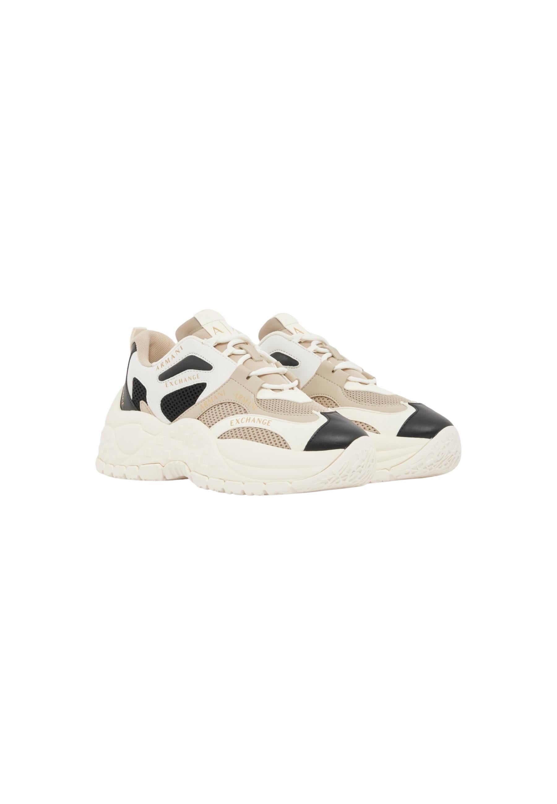 Armani Exchange Baskets femme — beige