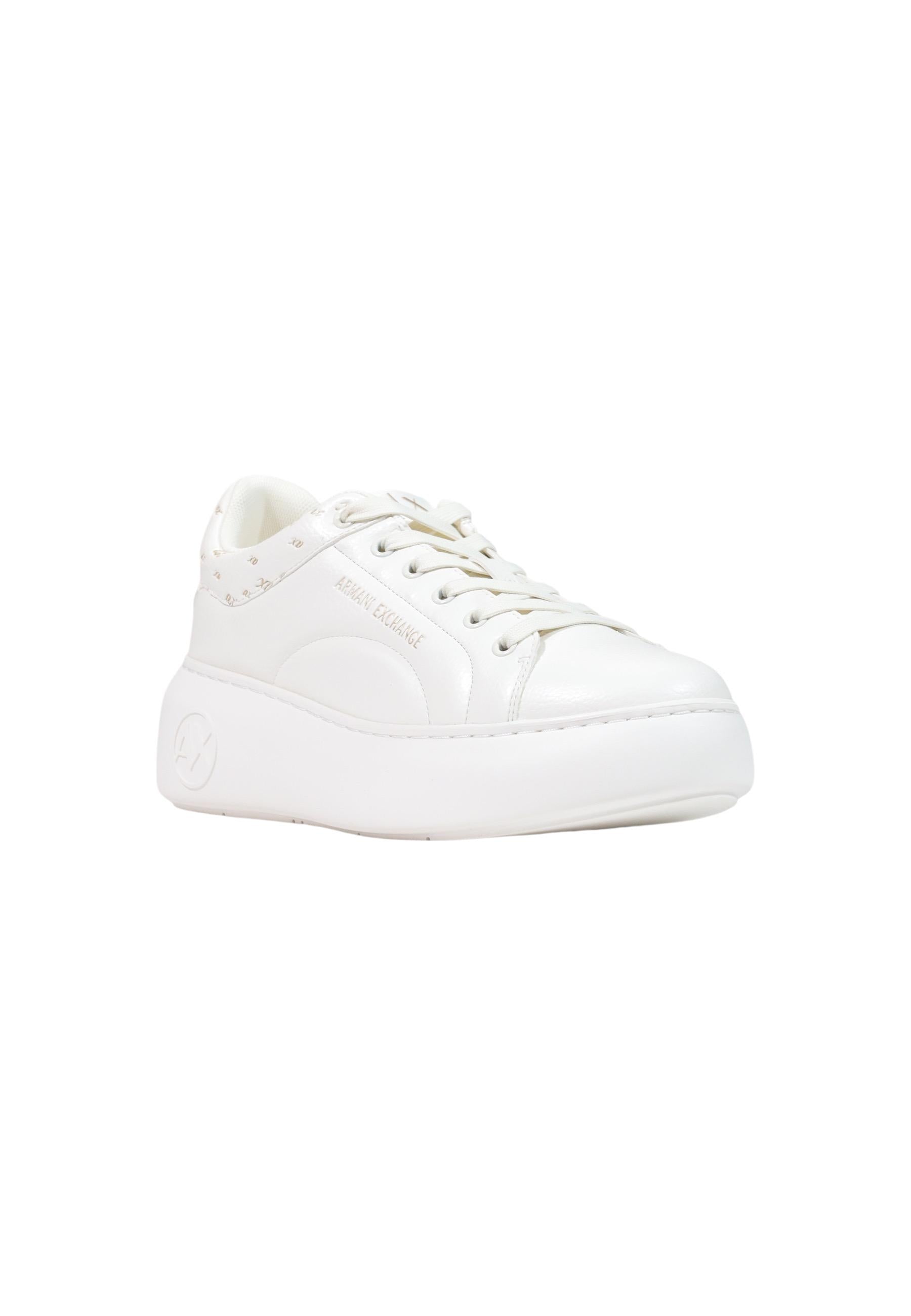 Armani Exchange Baskets femme — white