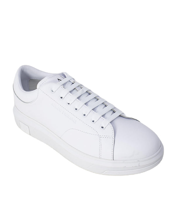 Armani Exchange Baskets homme — white