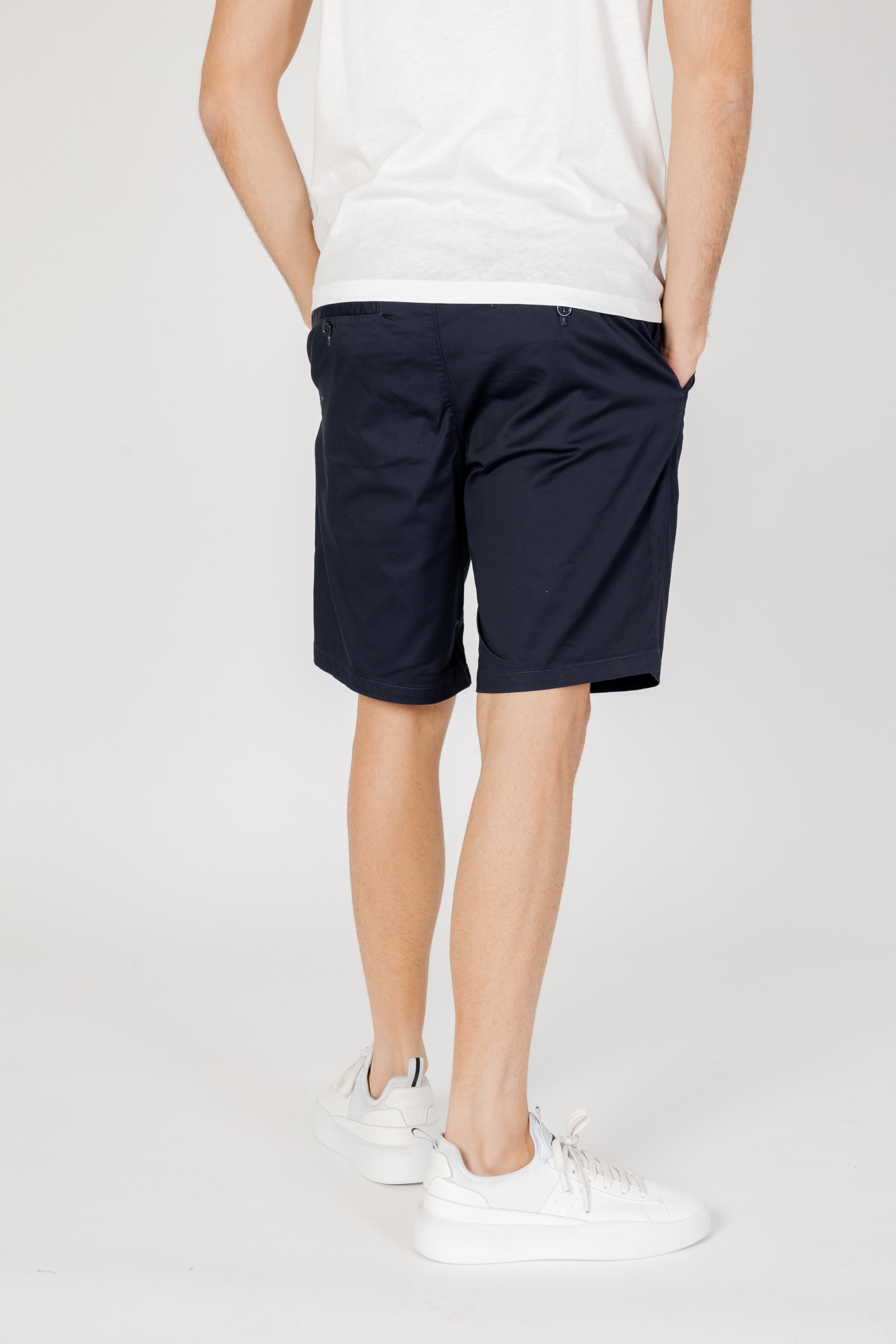 Armani Exchange Vêtement homme Bermudas — blue
