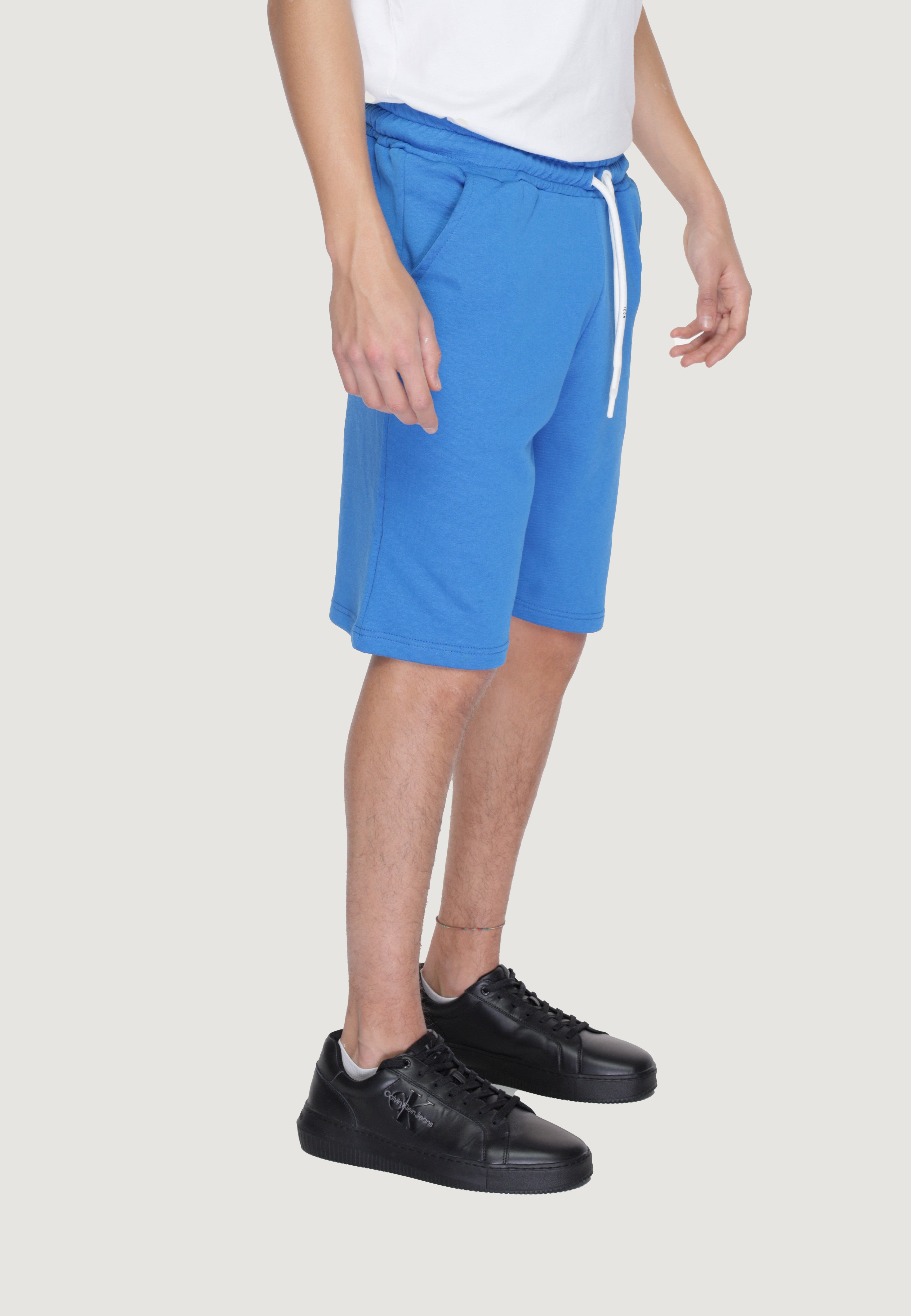 Icon Vêtement homme Bermudas — light blue